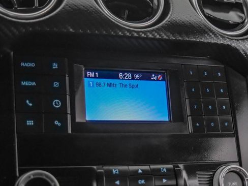 Used 2021 Ford Mustang Coupe image 25