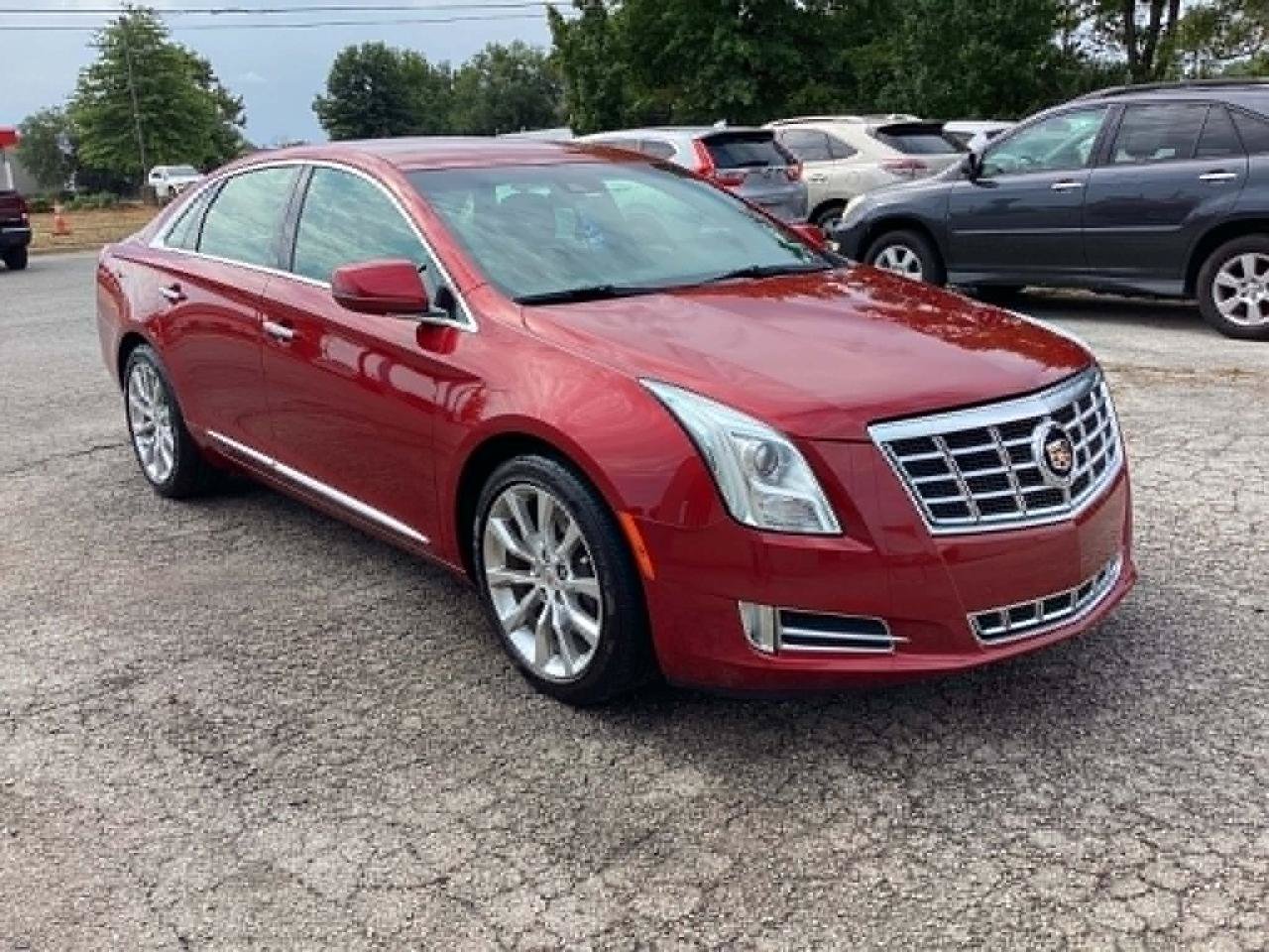 Used 2015 Cadillac XTS Luxury w/ Driver Awareness Package AWD/4WD image 3