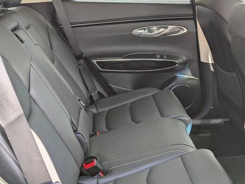 Used 2022 Genesis GV70 2.5T image 19