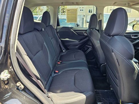 Certified 2023 Subaru Forester Premium AWD/4WD image 12