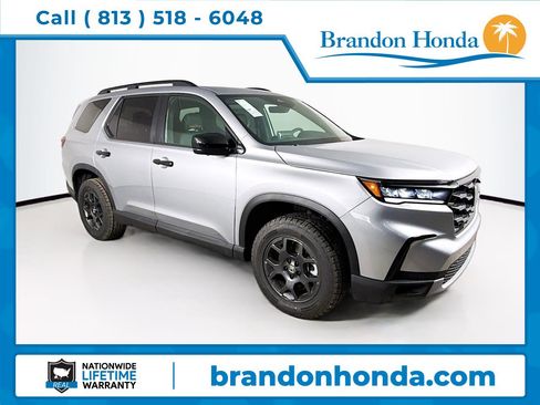 New 2025 Honda Pilot TrailSport image 1