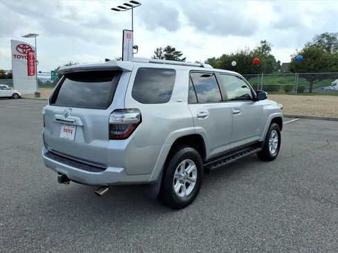 Used 2016 Toyota 4Runner SR5 Premium AWD/4WD image 4