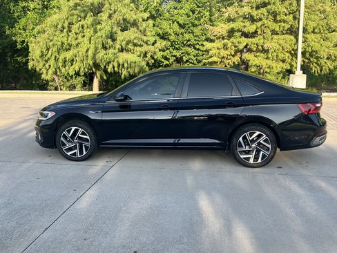 Used 2022 Volkswagen Jetta SEL FWD image 6