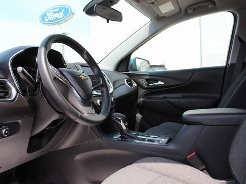 Used 2024 Chevrolet Equinox LT FWD image 12