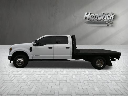 Used 2019 Ford F350 XL w/ Power Equipment Group image 7