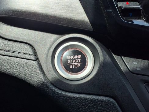 Used 2023 Honda Odyssey Sport image 11