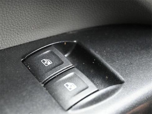 Used 2020 Chevrolet Colorado W/T image 22