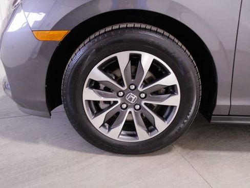 Certified 2024 Honda Odyssey EX-L image 11