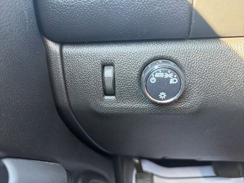 Used 2020 Chevrolet Colorado LT w/ Safety Package image 24