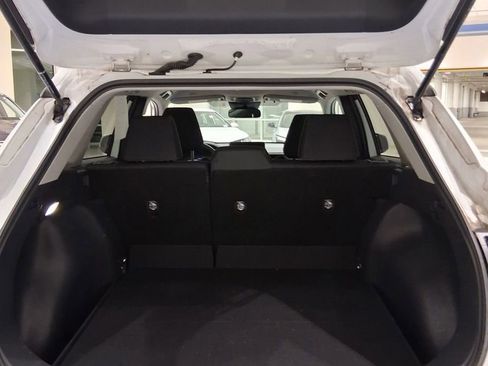 Used 2023 Toyota Corolla Cross LE image 11