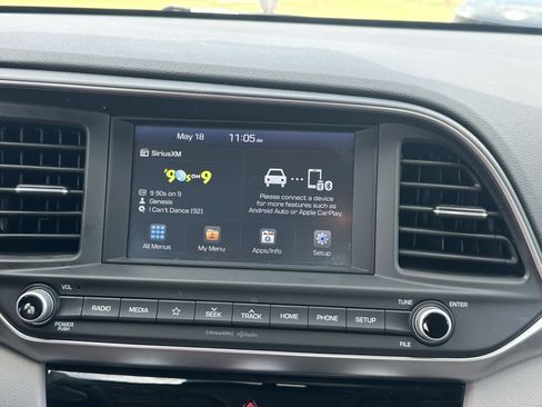 Used 2019 Hyundai Elantra SEL FWD image 25