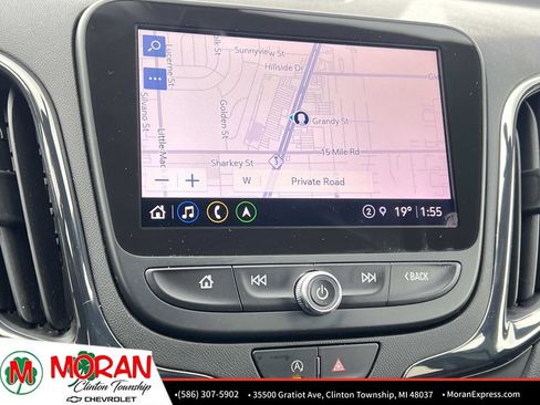 Certified 2022 Chevrolet Equinox RS w/ Infotainment Package image 21