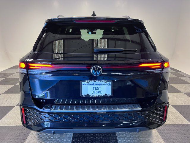 New 2026 Volkswagen Tiguan SE R-Line FWD image 4