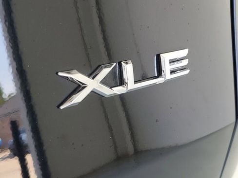 Used 2024 Toyota Grand Highlander AWD image 10