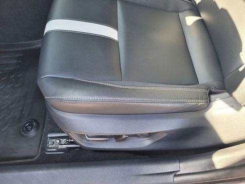 Used 2025 Toyota Camry SE FWD image 27
