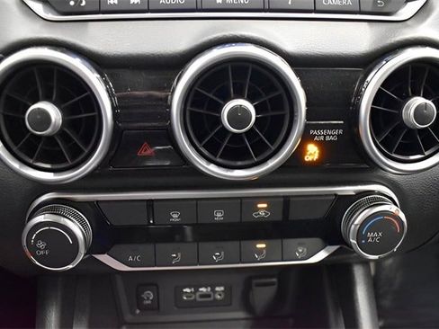 Used 2024 Nissan Sentra SV image 19