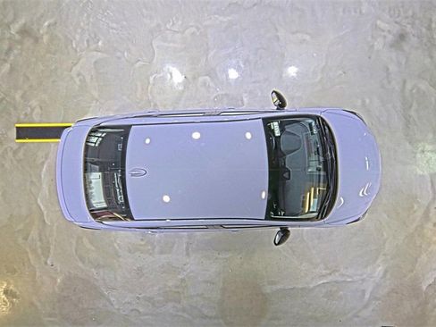 Used 2025 Nissan Versa SR w/ Trunk Package image 24