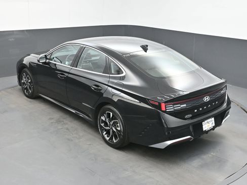 Used 2025 Hyundai Sonata SEL FWD image 37