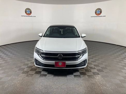 Used 2024 Volkswagen Jetta SEL image 17