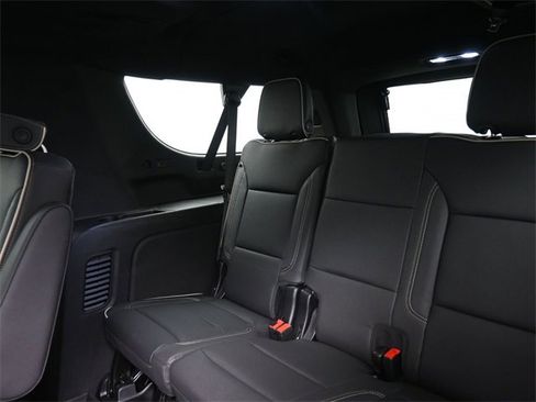 New 2026 Chevrolet Suburban Premier image 9