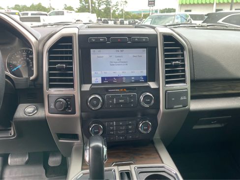 Used 2020 Ford F150 Lariat w/ Equipment Group 501A Mid AWD/4WD image 26