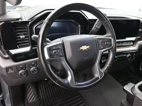 Used 2023 Chevrolet Silverado 1500 LT AWD/4WD image 24