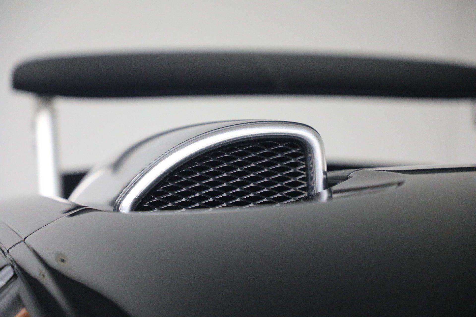 Used 2006 Bugatti Veyron AWD/4WD image 27