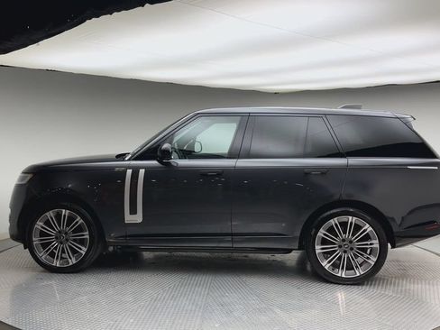 Certified 2025 Land Rover Range Rover Autobiography AWD/4WD image 5