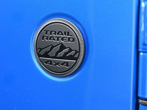 Used 2025 Jeep Wrangler Sahara AWD/4WD image 27