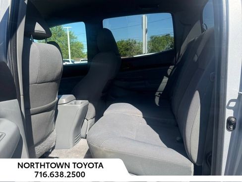 Used 2011 Toyota Tacoma 4x4 Double Cab w/ TRD Off-Road Pkg image 30