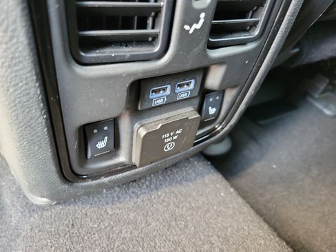 Used 2023 Dodge Durango GT image 20