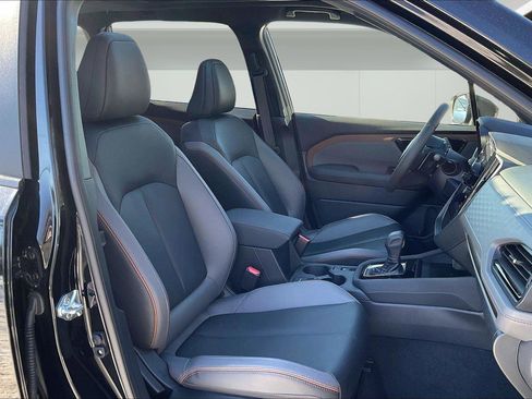 Used 2025 Subaru Forester Sport image 7