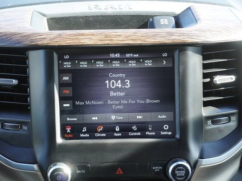 Used 2020 RAM 1500 Laramie w/ Off Road Group image 34