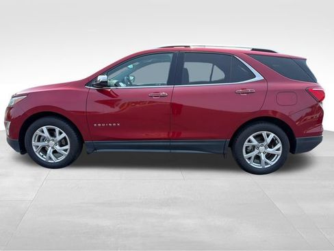Used 2019 Chevrolet Equinox Premier FWD image 2