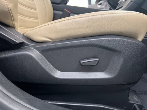 Used 2024 Ford Edge SEL image 24