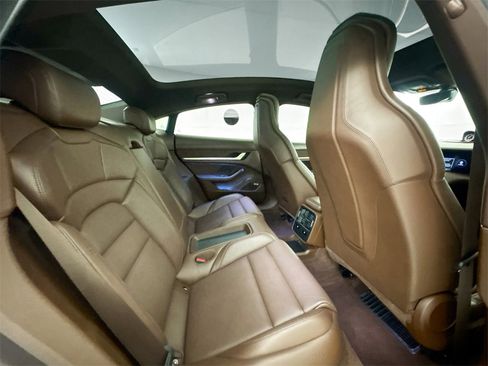 Used 2020 Porsche Taycan 4S image 23