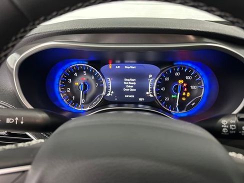 New 2026 Chrysler Pacifica Select image 16