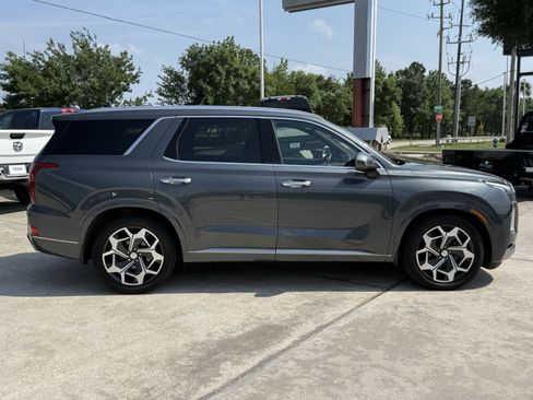 Used 2022 Hyundai Palisade Calligraphy w/ Cargo Package AWD/4WD image 3