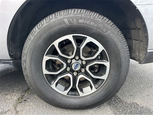 Certified 2022 Ford Expedition XLT image 38