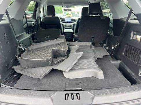 Certified 2024 Ford Explorer XLT w/ Equipment Group 202A AWD/4WD image 22