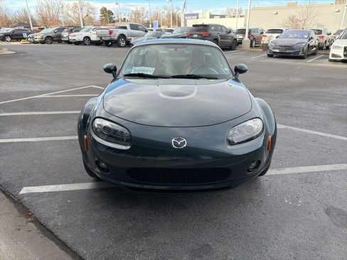 Used 2006 MAZDA MX-5 Miata Grand Touring image 2