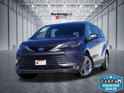 Used 2024 Toyota Sienna Platinum