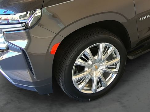 Used 2021 Chevrolet Tahoe High Country w/ Premium Package image 7