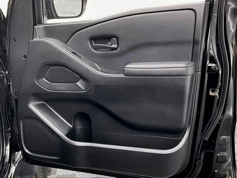 Used 2022 Nissan Frontier S w/ Technology Package image 25