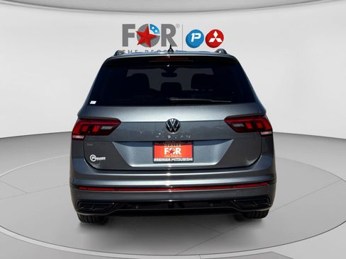 Used 2022 Volkswagen Tiguan SE R-Line FWD image 4
