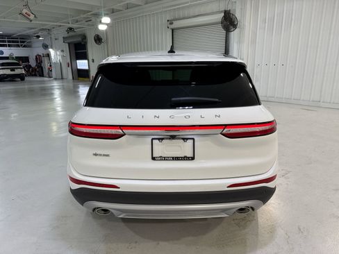 New 2026 Lincoln Corsair Premiere image 26