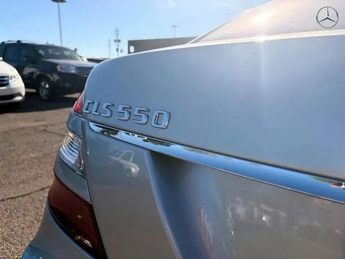 Used 2009 Mercedes-Benz S 550 image 24