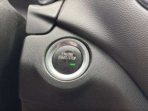 Used 2022 Chevrolet Equinox LT FWD image 28