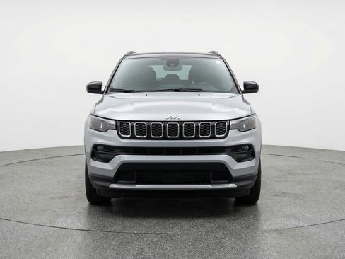 Used 2025 Jeep Compass Limited AWD/4WD image 2
