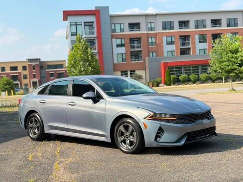 Used 2021 Kia K5 LXS FWD image 1